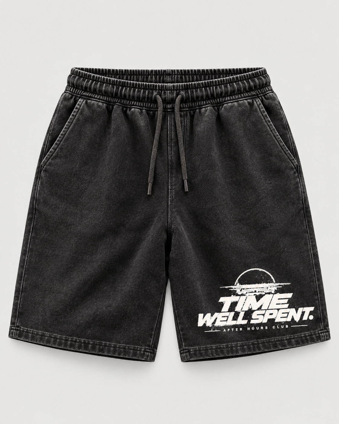 Shorts in Washed Black mit weißem Time well spent. Print, Vorderansicht